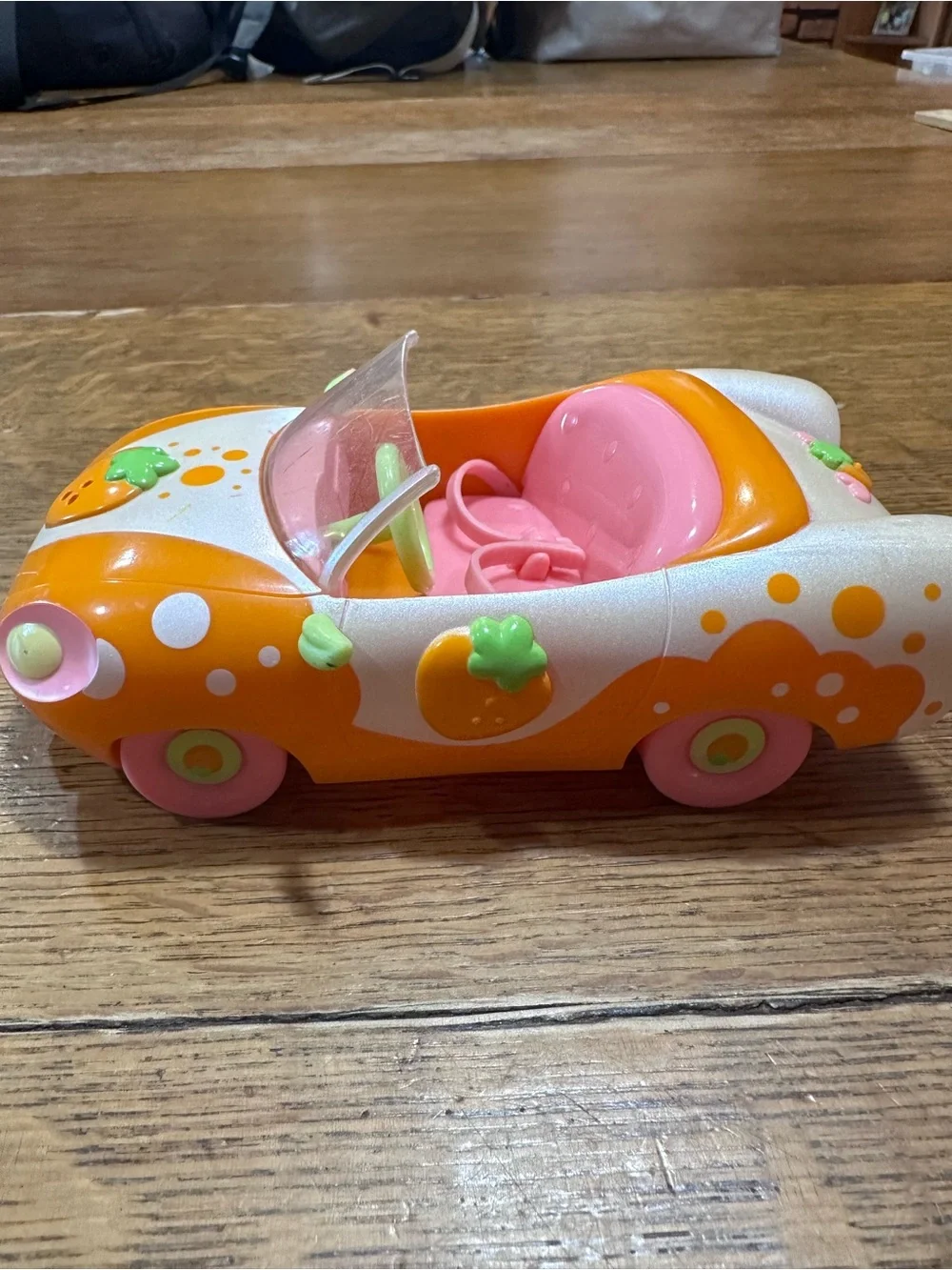 2008 Hasbro strawberry shortcake orange blossom convertible toy car